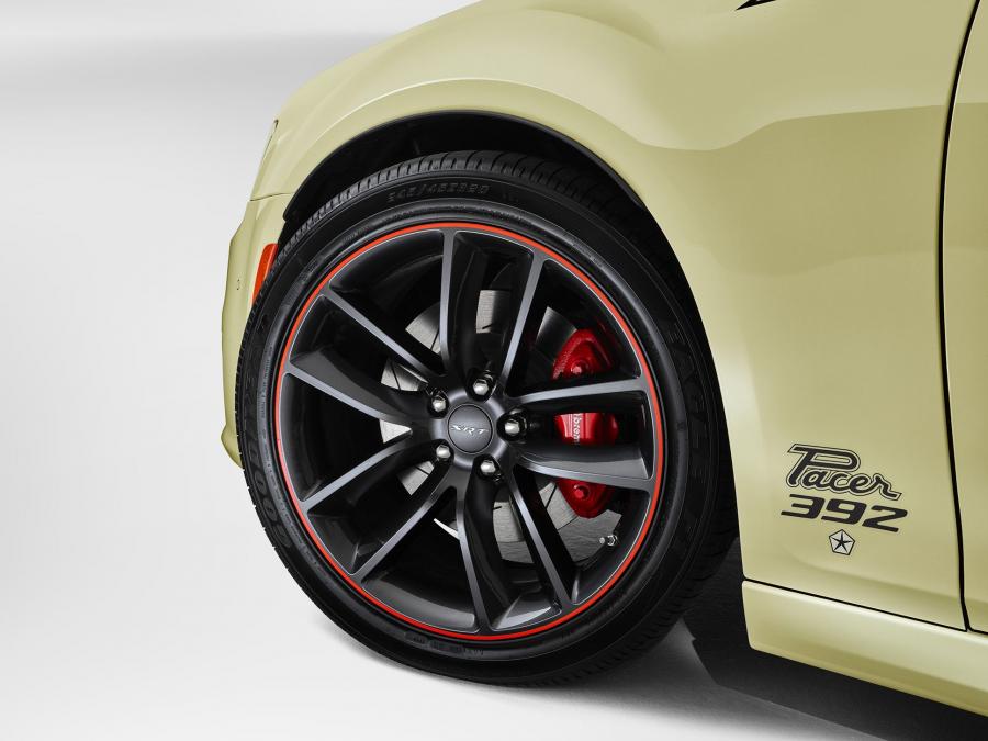 Колеса Chrysler 300 SRT Pacer Tribute (LX2) 2019 года  (AU) (фото 4 из 6)